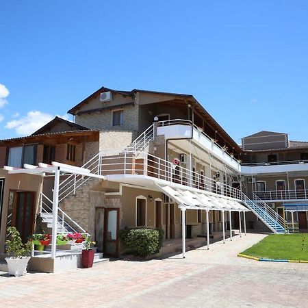 Dolce Italia Residence Radhimë Exterior foto